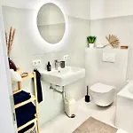 Mavie Living In Breitbrunn Am Ammersee Apartment